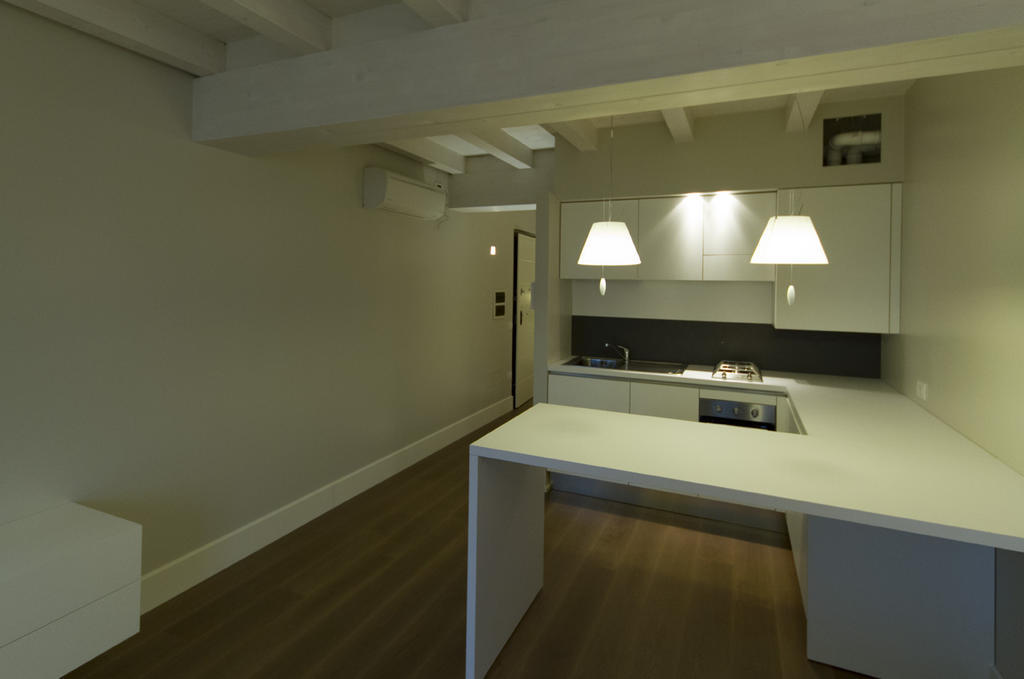 La Casa Del Porto Apartment โลเวเร ภายนอก รูปภาพ