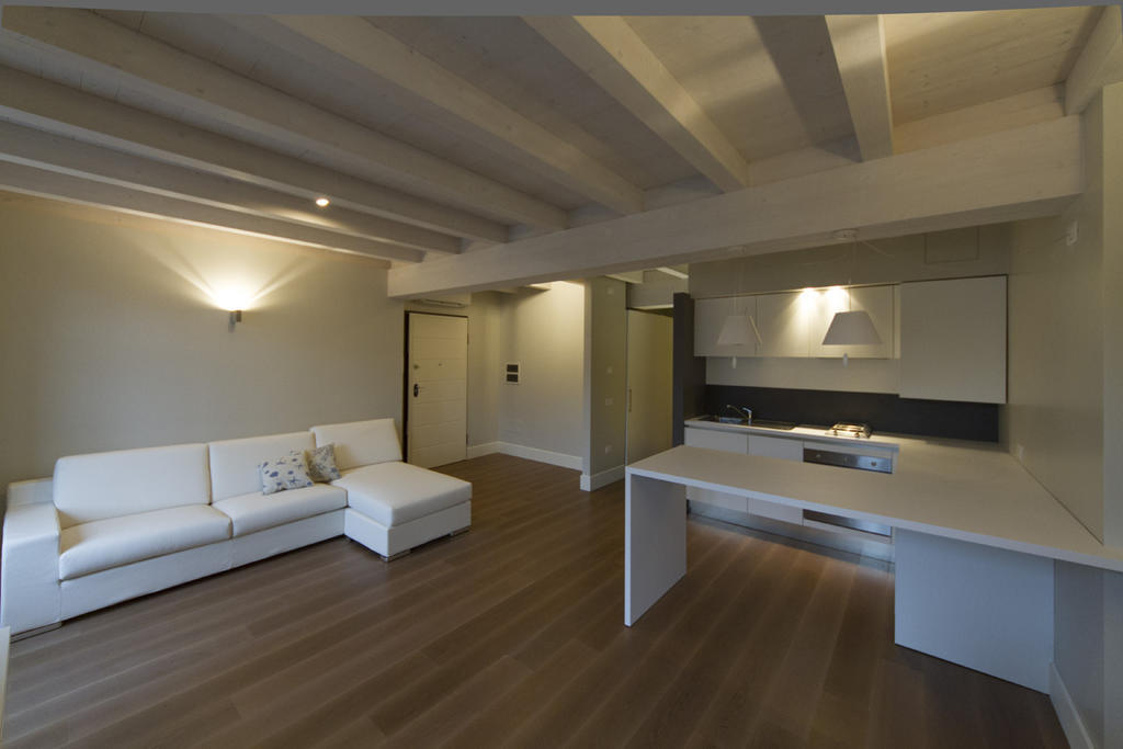 La Casa Del Porto Apartment โลเวเร ห้อง รูปภาพ