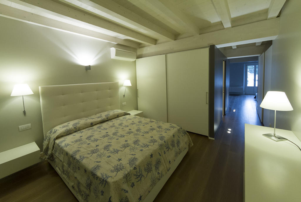 La Casa Del Porto Apartment โลเวเร ห้อง รูปภาพ